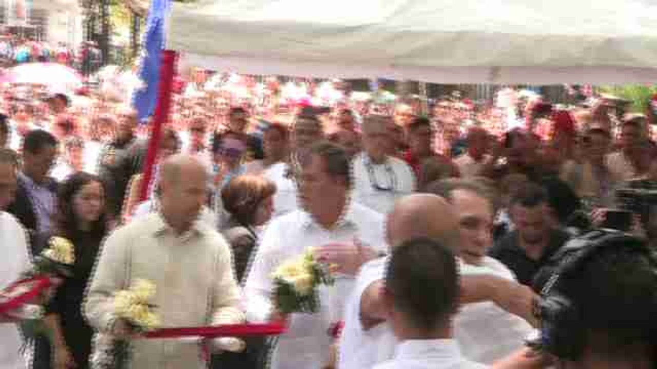 Cinco exagentes cubanos, homenajeados en su visita a Caracas