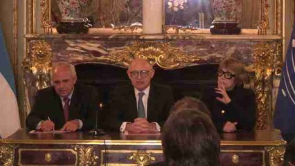 Unasur propone una bienal para impulsar el arte de la región