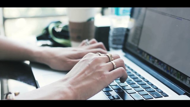 Day to Night Beauty Tutorial with Chriselle Lim _ Estée Lauder (1080p)