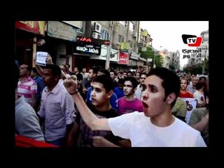 «المنصورة» تحرق بوستر «شفيق»