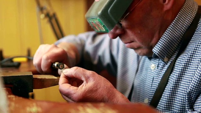 Gullsmykker - Oslo - Oslo Diamantsenter AS