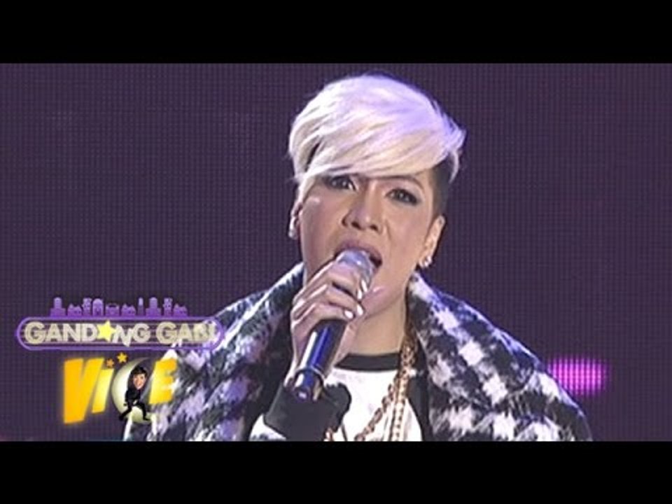 Vice sings "Beki Ang Iyong Minahal"