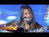Ron Thal performs Sweet Child O' Mine on It's Showtime