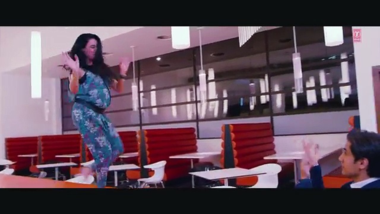 Total Siyapaa - Nahin Maloom - Full Video Song - Ali Zafar, Yami Gautam - dailymotion