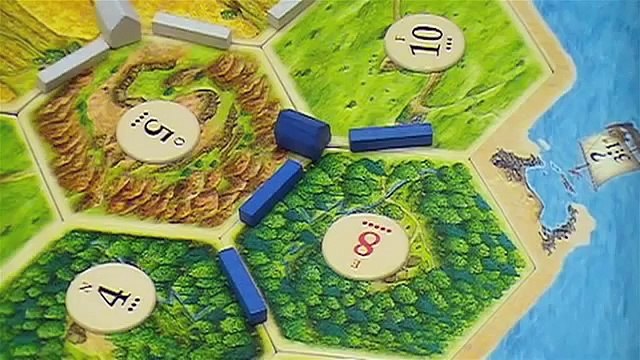 The Settlers of Catan VS Carcassonne