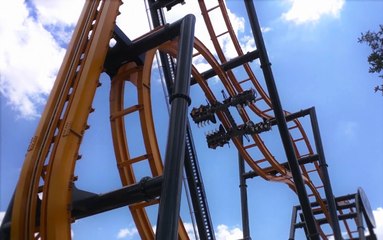 Premiers essais pour Batman : The Ride à Six Flags Fiesta Texas
