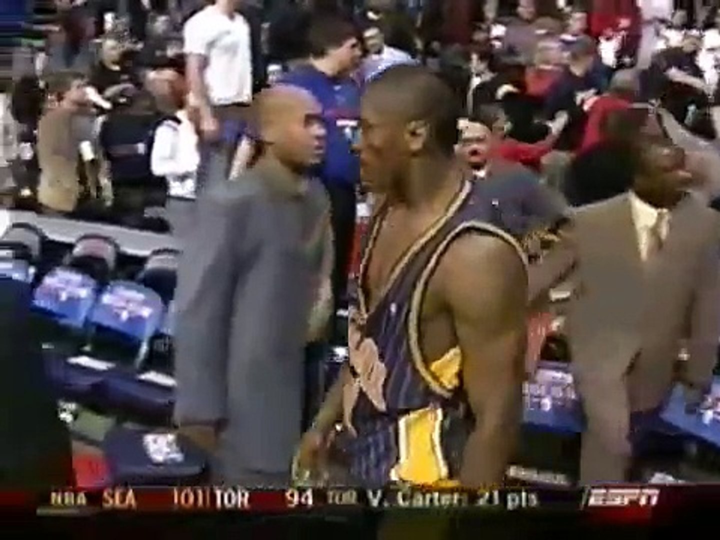 Ron Artest Ben Wallace Fight In 2004 Full Original Video Video Dailymotion