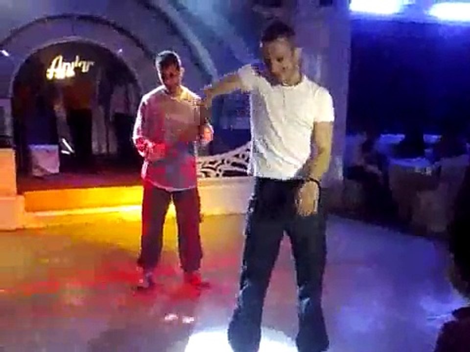 robot,bugi,electro bugi,techno,breakdance,underground,poping