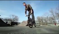 Unbelievable bi-cycle stunts