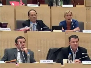 Marine Le Pen - Elle les clash tous !!.