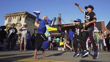 Küçük Sokak Dansçılarından Muhteşem Rap Gösterisi