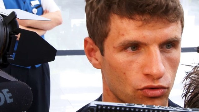Müller: Weiß nicht, ob Lewy spielen kann