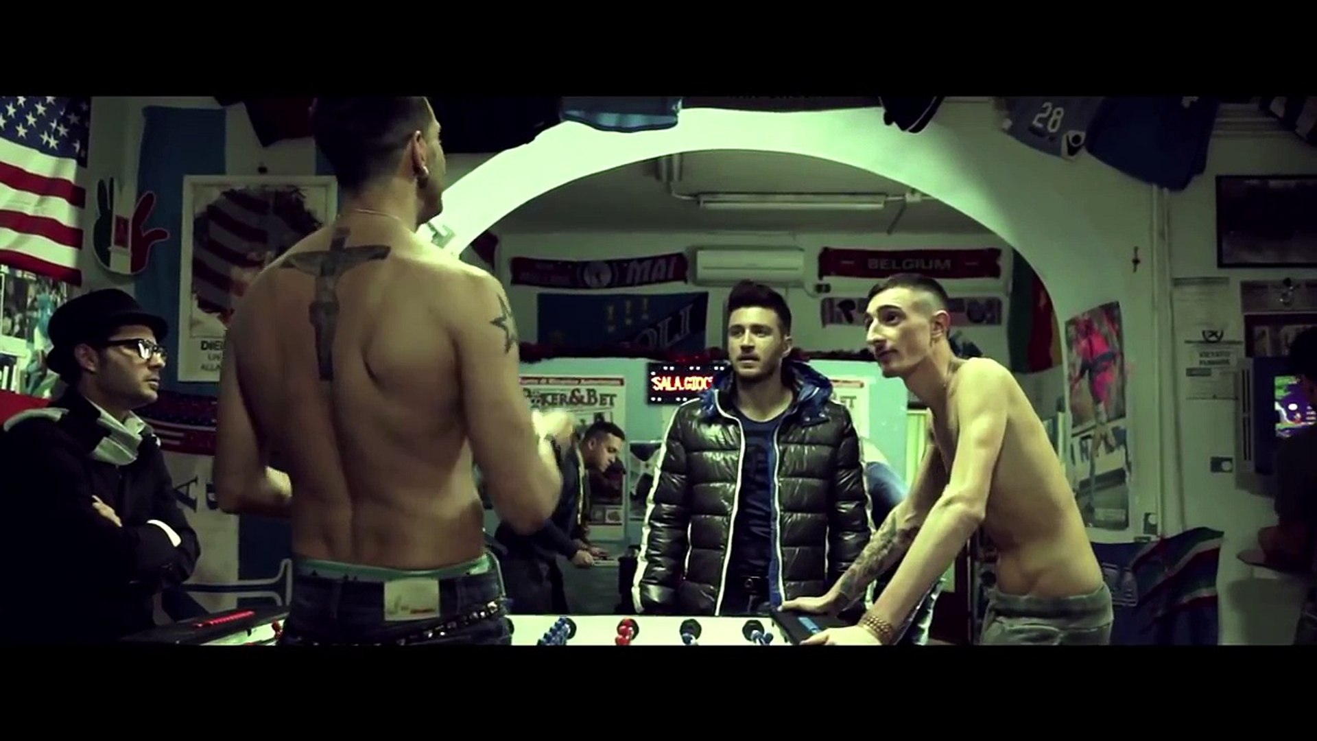 Song'e Napule - Trailer Ufficiale
