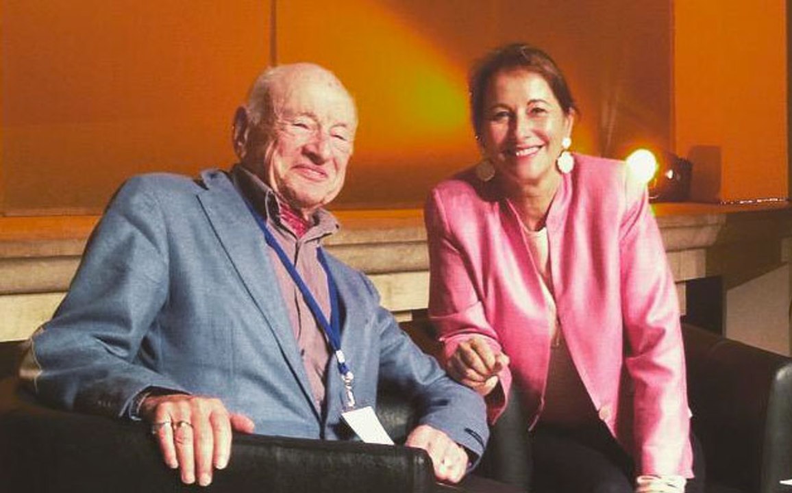 Ségolène Royal ouvre le colloque "Démocratie participative et modernisation du dialogue environnemental"