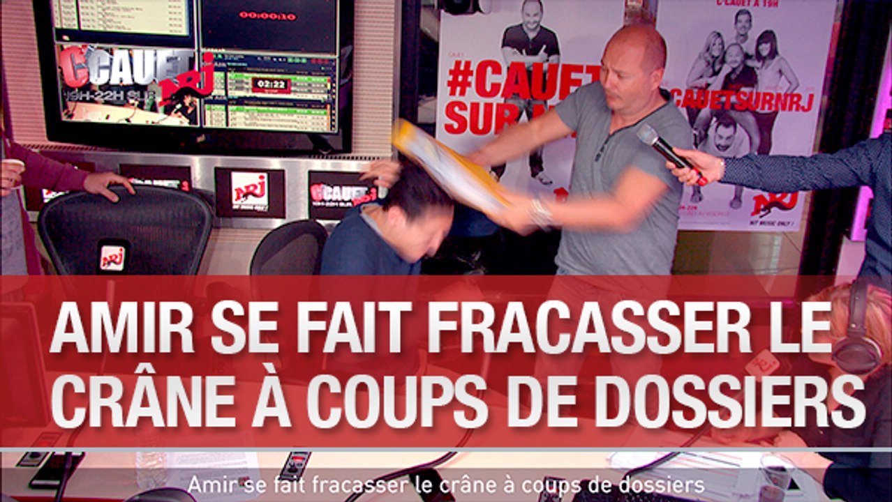 Amir se fait fracasser le crâne à coups de dossiers - C'Cauet sur NRJ