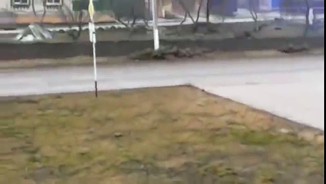 Russia's deployment of amphibious vehicles - 20140314 - Veselaya Lopan, Belgorodsky Oblast - Airbone troops on BMD-2's 20 km Ukraine border