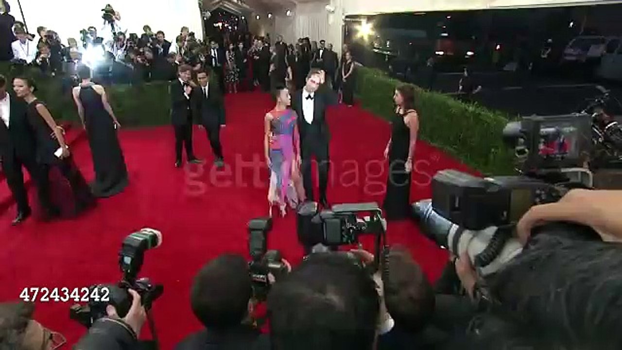 Met Gala in NYC 2015: Robert Pattinson and FKA Twigs (2)
