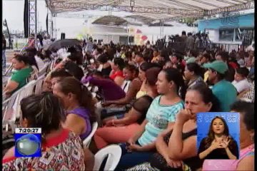 Presidente Correa inauguró periodo lectivo en la costa