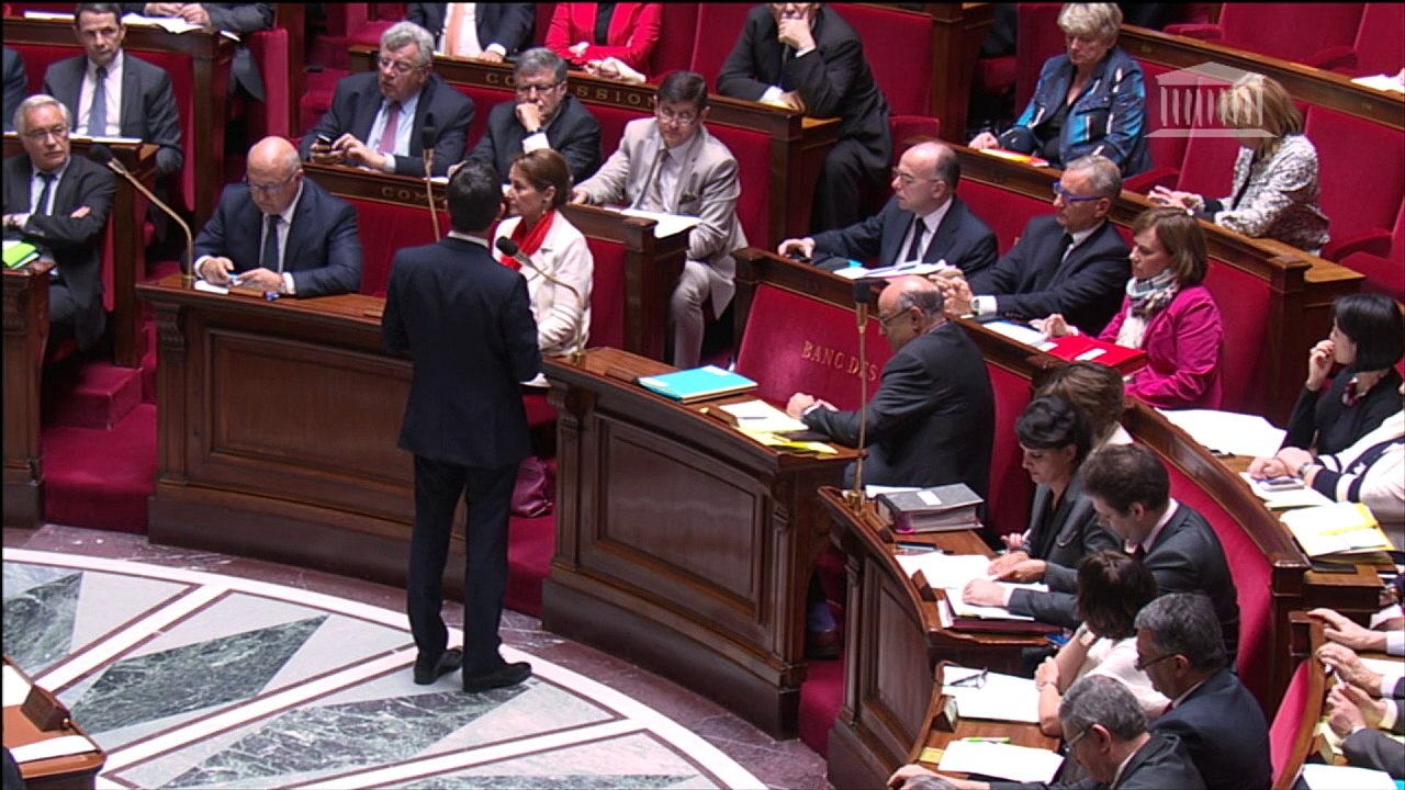 Fichage des élèves à Béziers: réaction de Valls à l'Assemblée