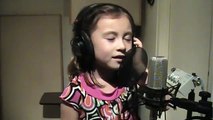 O Holy Night - Incredible child singer 7 yrs old - plz 