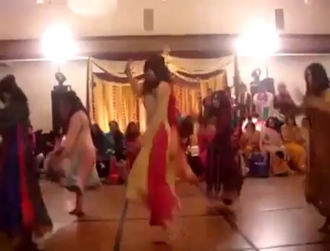 Aa Jana Tere Bina Lage Nahi Dil Mera Indain Mehndi Dance
