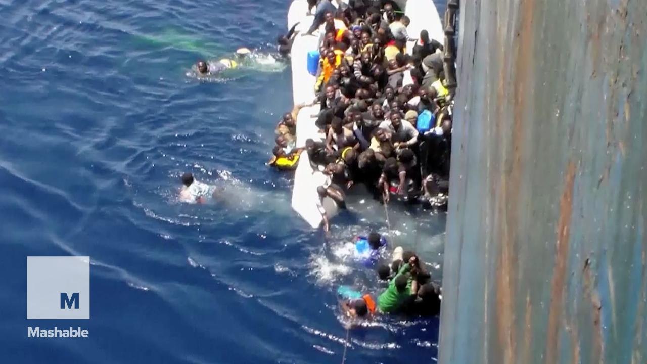 Migrants rescued from deflating dinghy