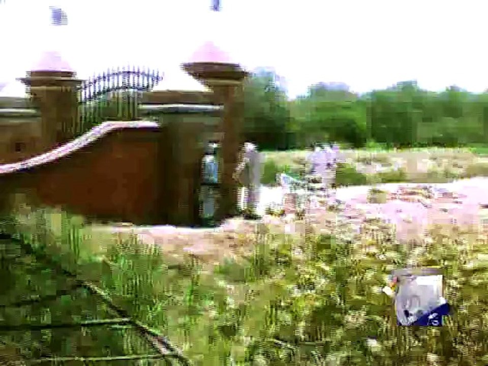 Situation tense as police surround Mirza farm in Badin -Geo Reports-05 May 2015