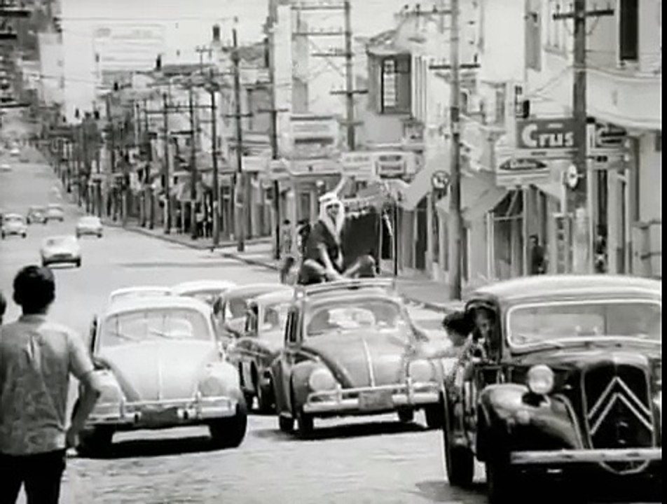 ESTA RUA TÃO AUGUSTA