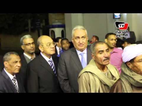 طاهر أبو زيد وسامح عاشور في عزاء والدة مصطفى بكري