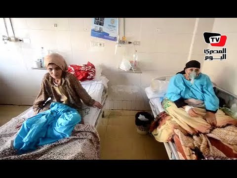 وزير الصحة يستمع لشكاوى المرضى أثناء زيارته لمركز أورام طنطا