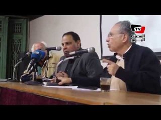 اختلاف بين علاء الأسواني وممدوح حمزة حول المحاكم الثورية