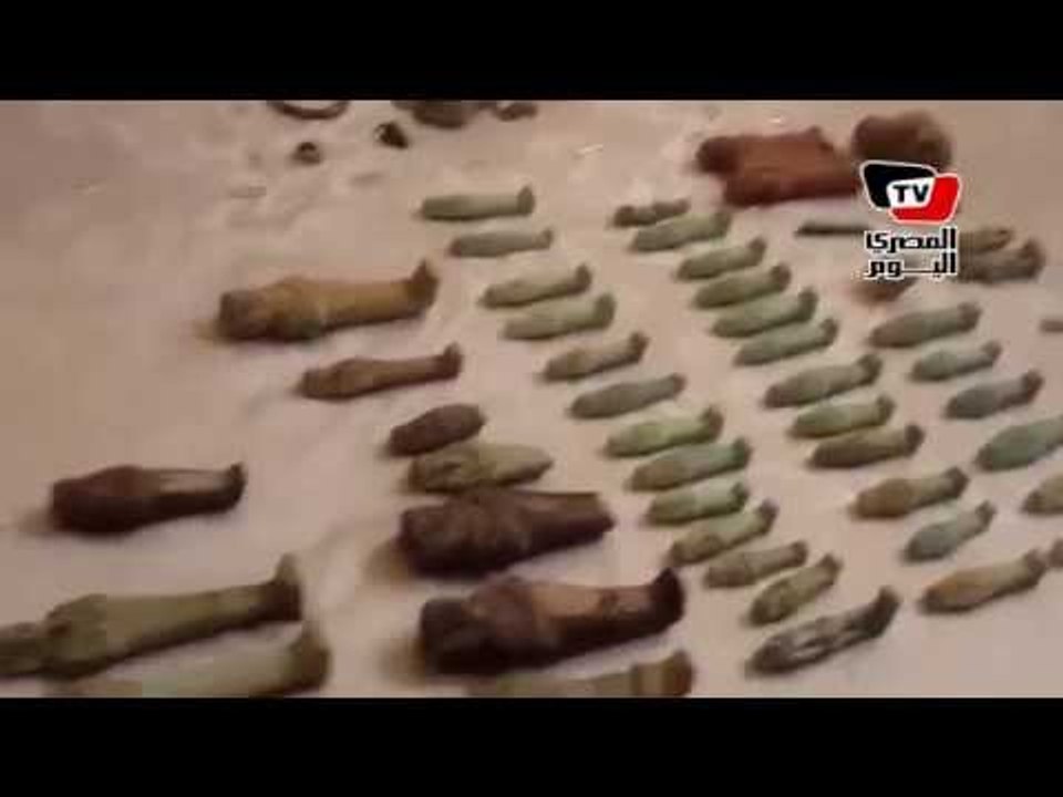 مصر تتسلم قطع أثرية مهربة لباريس بمناسبة زيارة...