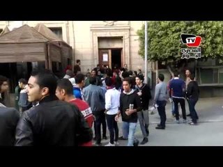 فتاة التحرش تثير الهرج من جديد في جامعة القاهرة