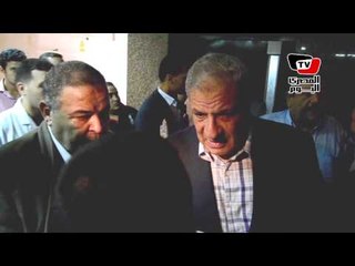 محلب يستمع لشكاوى المواطنين أثناء جولته المفاجئة لمجمع مستشفيات باب الشعرية