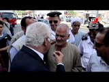 محافظ القاهرة لمواطن قدم له شكوى: ماتتكلمش كدا كتير