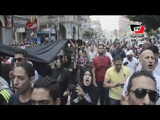مسيرة لتجار بورسعيد تطالب السيسي انقاذهم من الموت