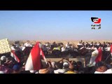 غادة رجب تغني تسلم الأيادي في موقع حفر قناة السويس الجديدة