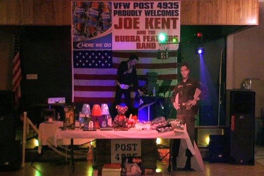 Joe Kent sings 'Walk A Mile In My Shoes' Elvis Presley Memorial VFW