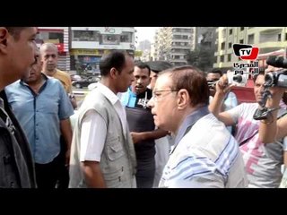 مواطن لمحافظ القاهرة « اي واحد هيموت هنا انت مسئول عنه »