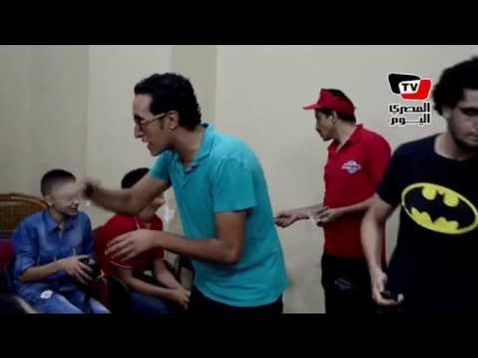 القهوة فن .. تجمع المواهب شابة على مقاهى وسط البلد