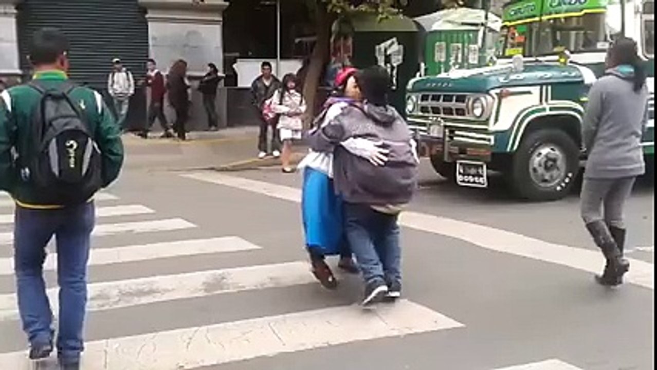circus on road