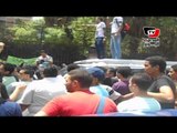 طلبة الثانوية العامة يهتفون أمام «التعليم» ضد الوزير بسبب صعوبة الامتحانات والتسريبات