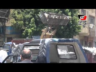 إزالة القمامة وأعمال تجميل في مدينة الجندول بالزاوية الحمراء