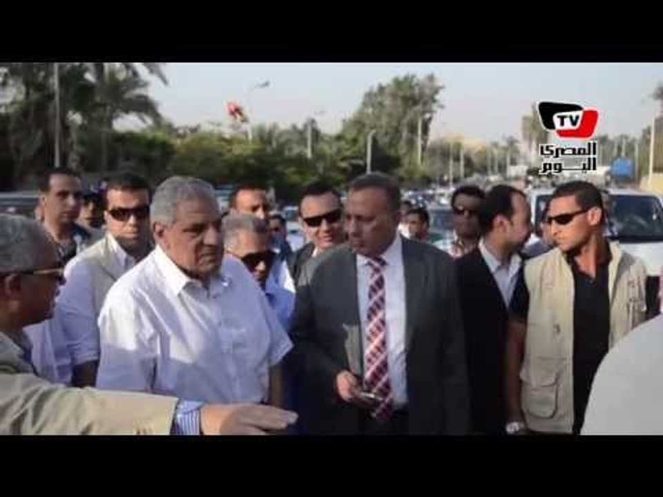 «محلب» يتفقد المنطقة الأثرية بالأهرامات
