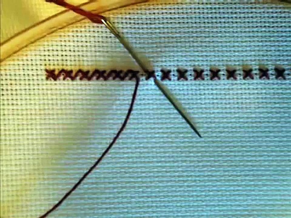 Cusaturi populare din România-Punctul cruciuliţa cu două feţe