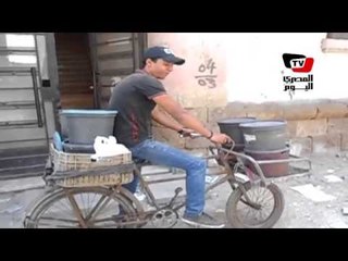 مواطنون يعتمدون علي الدراجات لكسب العيش