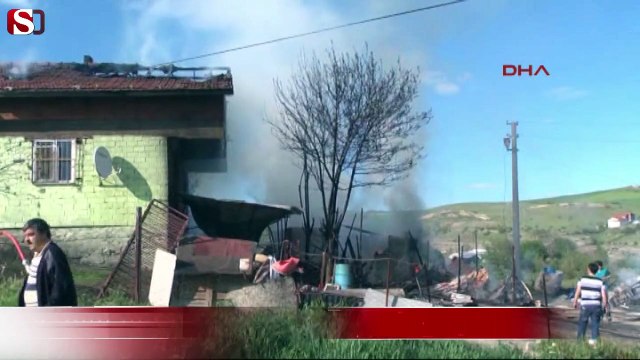 Hurdadan çıkan alevler evi ve aracı yaktı