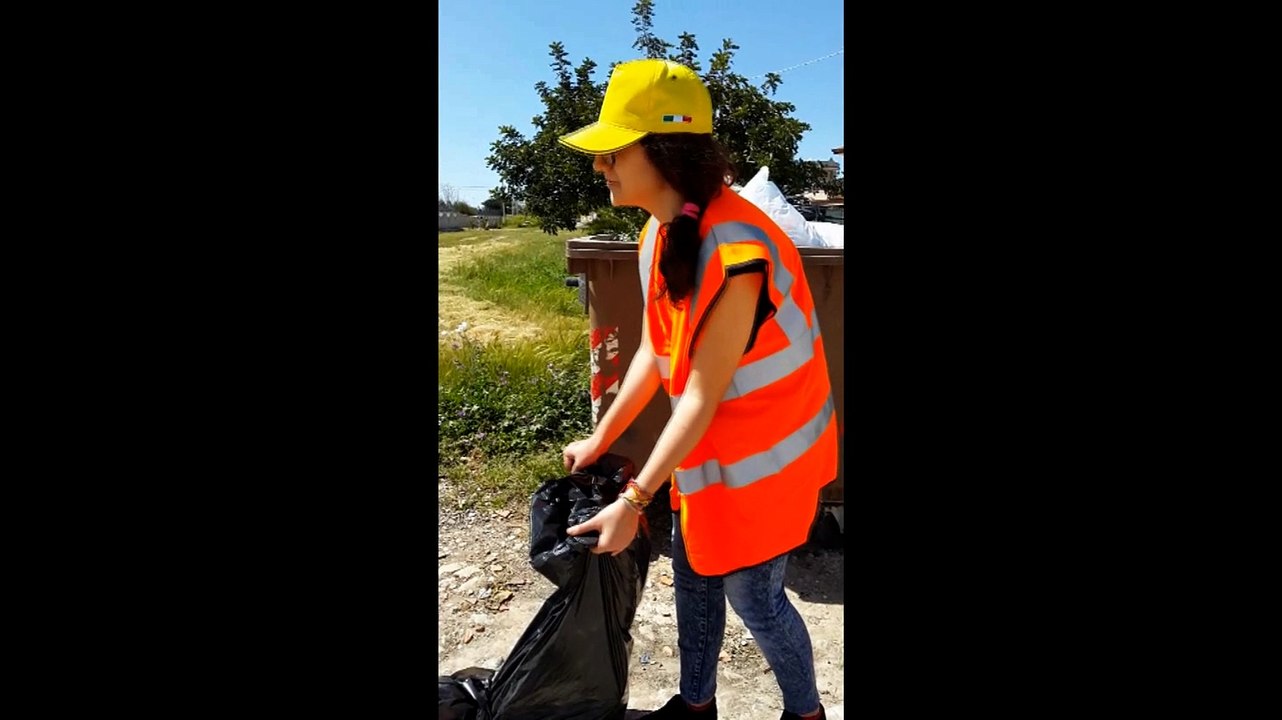 Rosalinda Carpenzano_Rifiuti Scomodi