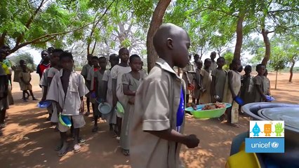 TOOFAN - "Se laver les mains" (Chanson pour l'UNICEF)