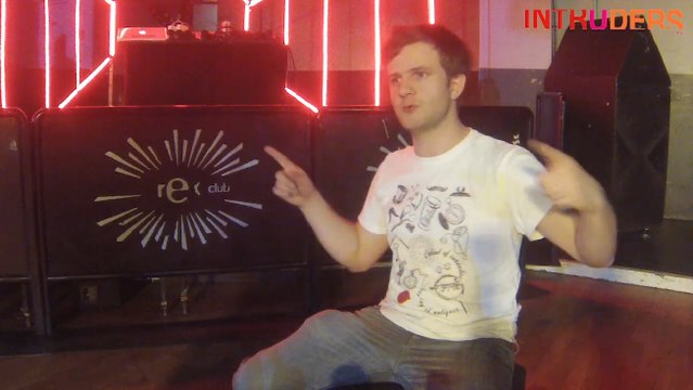 Maxime Dangles sur les différentes versions de son 1er album